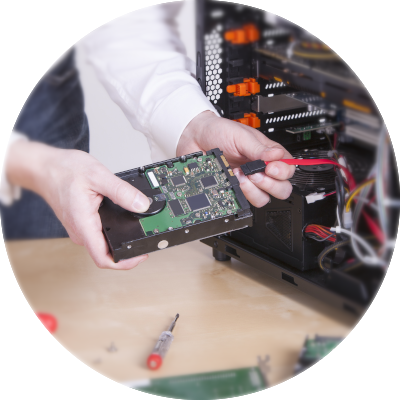 Wir reparieren PCs, Laptops und retten regelmäßig Daten. Wir reparieren PCs, Laptops und retten regelmäßig Daten.